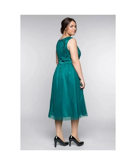 Romantiska Sheego kleita ar platām plecu lencēm