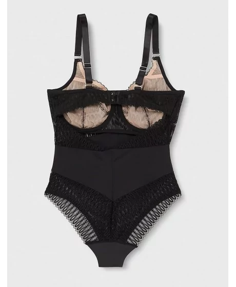 Triumph Aura Spotlight BSW kompresijas jaka ar kapuci