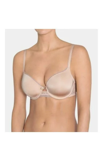 Triumph Beauty-Full Essential WP