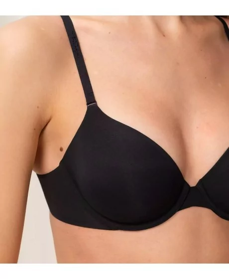 Triumph virsbūves make-up WHP