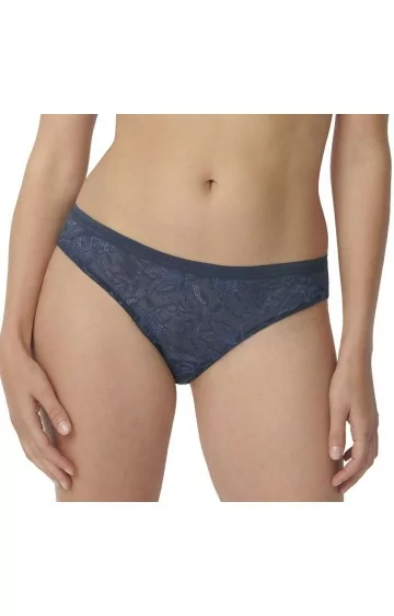 Triumph Amourette Charm Brazīlijas 01