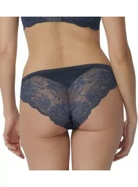 Triumph Amourette Charm Brazīlijas 01