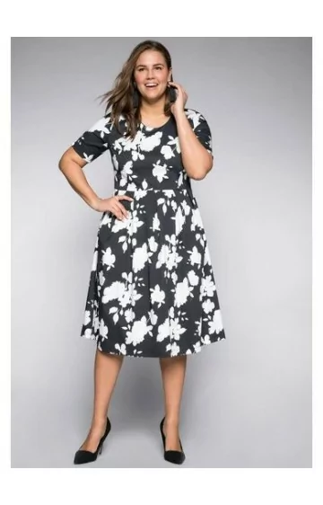 Sheego medvilnės suknelė su kūną formuojančiu apatiniu Sheego - 1