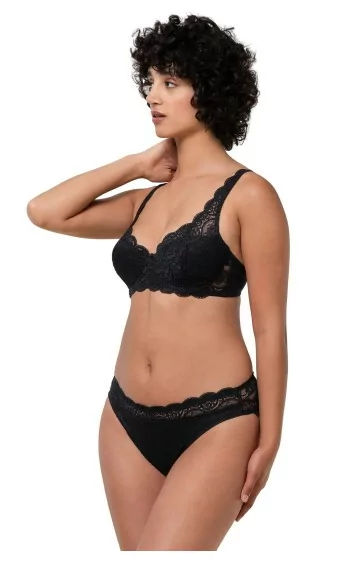 TRIUMPH AMOURETTE 300 WHP