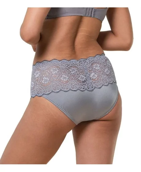 Triumph Amourette 300 Maxi 7686