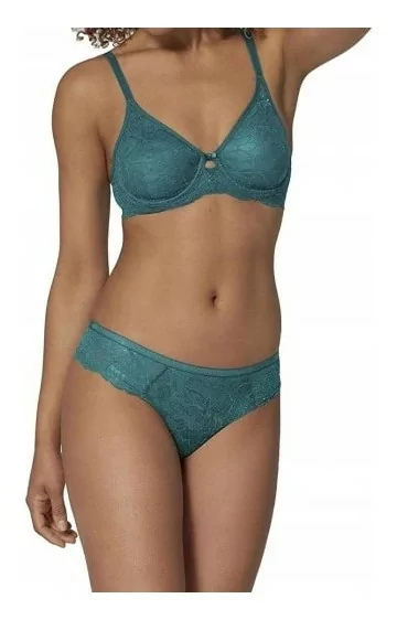 Triumph Amourette Charm W02