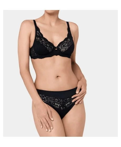 TRIUMFĒT AMOURETTE CHARM W