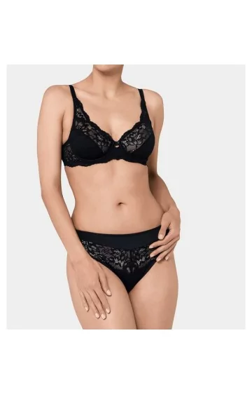 TRIUMFĒT AMOURETTE CHARM W