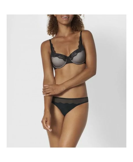 Triumph Lace Spotlight WHP