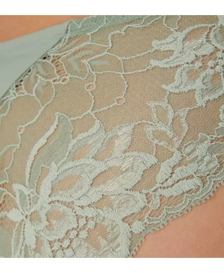 Triumph Amourette Charm Pure Brazīlijas