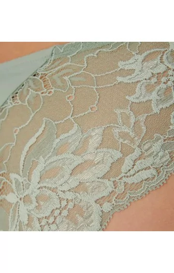 Triumph Amourette Charm Pure Brazīlijas