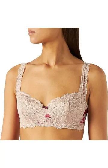 Triumph Amourette Allure WHP