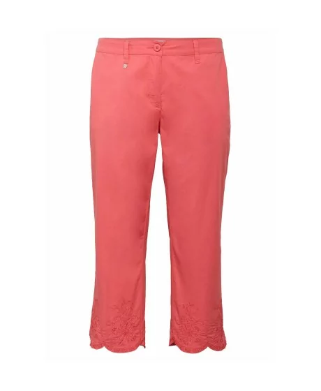 Sheego kapri bikses ar izšūtiem galiem