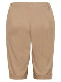 Sheego Bermudu salas