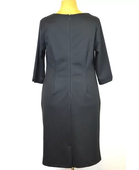 Sheego adīta kleita ar grafisku rakstu ielaidumu priekšpusē