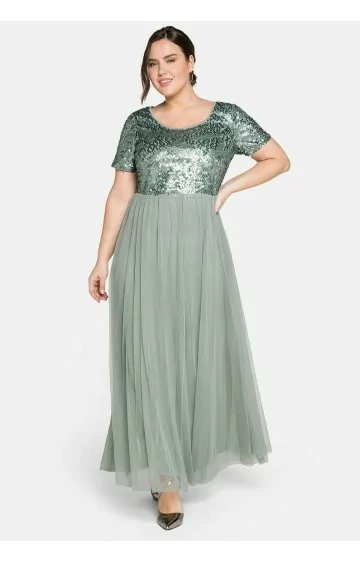 Sheego vakarkleita ar īsām piedurknēm