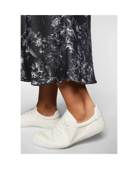 Pievilcīgi Sheego svārki