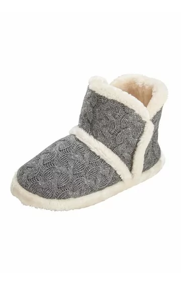 Siltas mājas čības