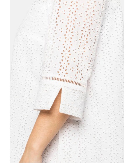 Izšūta Sheego kleita