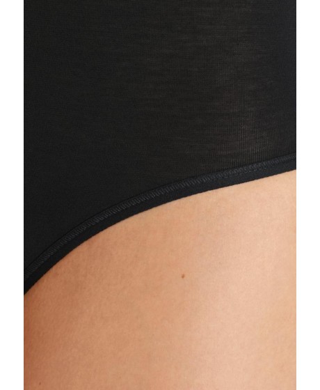 PETITE FLEUR formējošo biksīšu komplekts