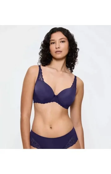 Triumph Amourette Spotlight WHP X
