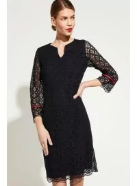 COMMA mežģīņu kleita