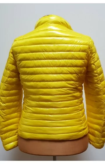 Apgriežama jaka MINORITY (skat. izmērus)