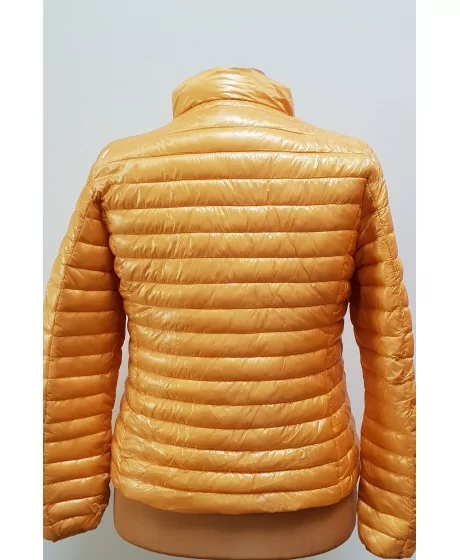 Apgriežama jaka MINORITY (skat. izmērus)