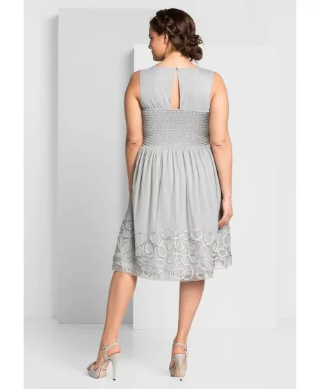 SHEEGO kokteiļkleita