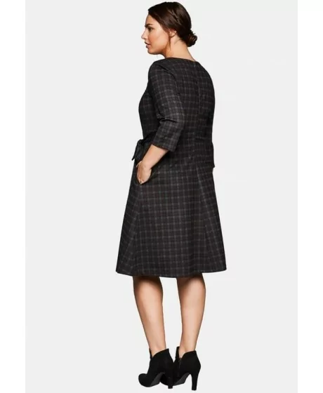 Sheego rūtaina kleita ar sānu kabatām