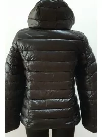 Īsa stepēta jaka ARTIKA