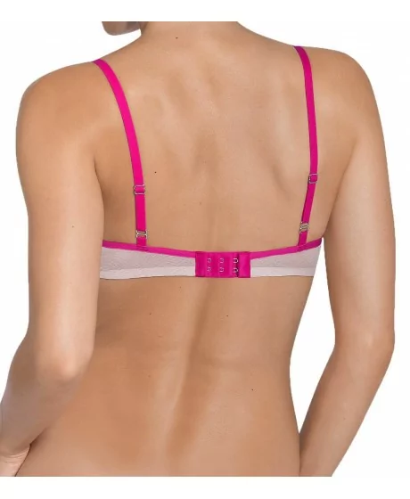 Triumfs Romance uzmanības centrā WH