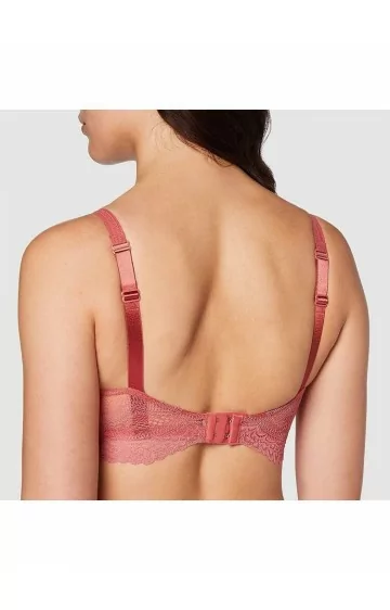 TRIUMFS SKAISTUMA PILNS MĪĻAIS W