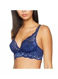 TRIUMFS AMOURETTE ŠARMS N