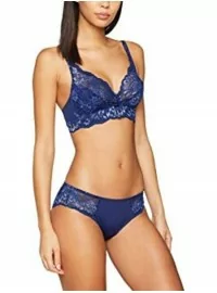 TRIUMFS AMOURETTE ŠARMS N