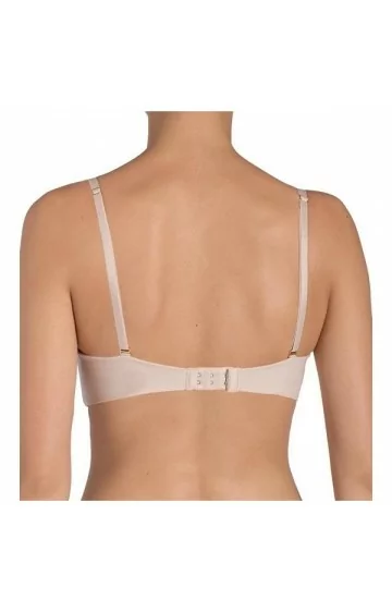 TRIUMPH Body Make-up Essentials WDP