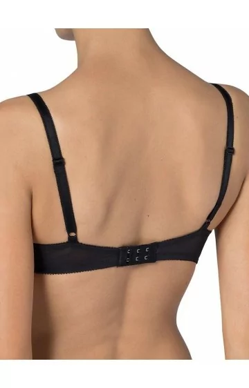 TRIUMPH Amourette Spotlight WHP