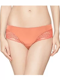 TRIUMPH Amourette uzmanības centrā