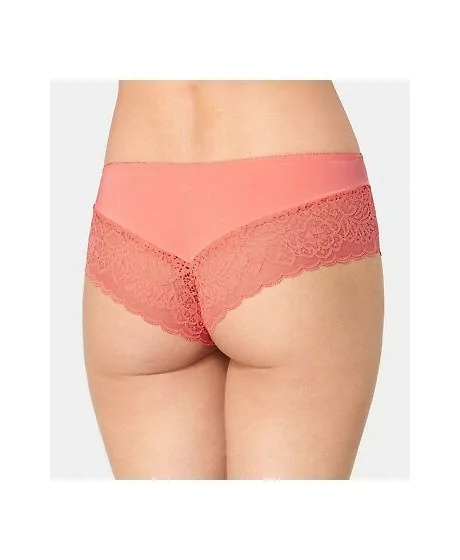 TRIUMPH Amourette uzmanības centrā