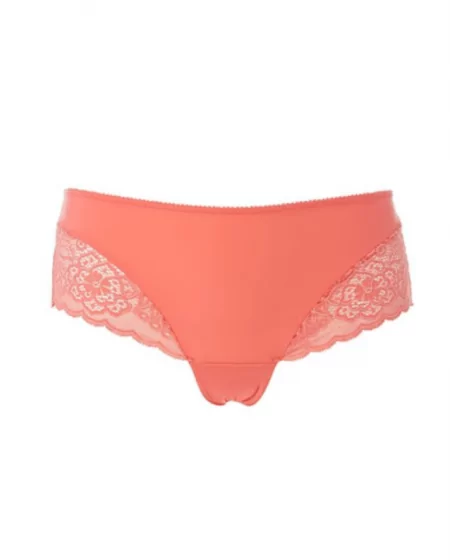 TRIUMPH Amourette uzmanības centrā