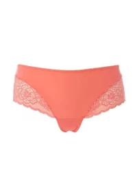 TRIUMPH Amourette uzmanības centrā