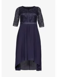 Sievišķīga un eleganta Sheego kleita