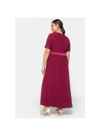 Garā Sheego krepa kleita ar oderi