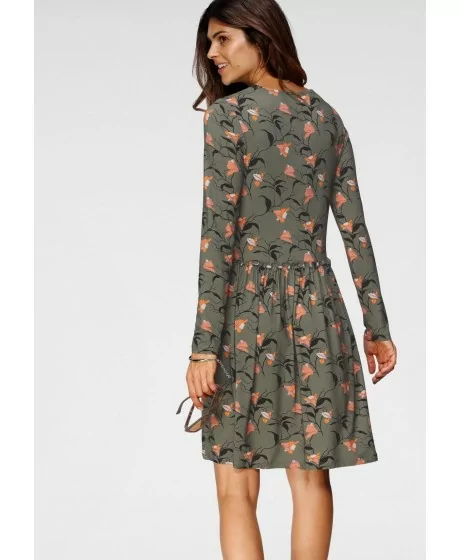 Adīta kleita no Boysen's kolekcijas