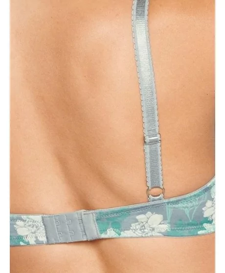 Naturana ziedu krūšturis