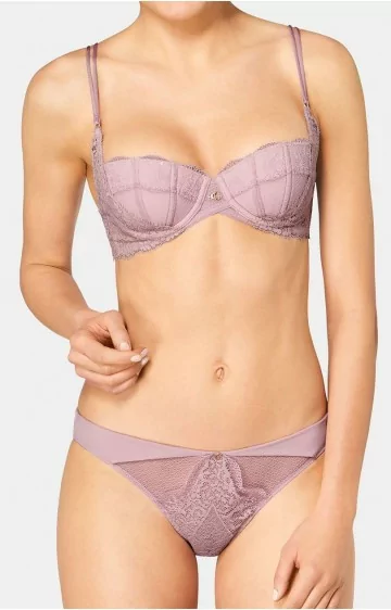 TRIUMPH ADORNED ESSENCE WHP 01 E