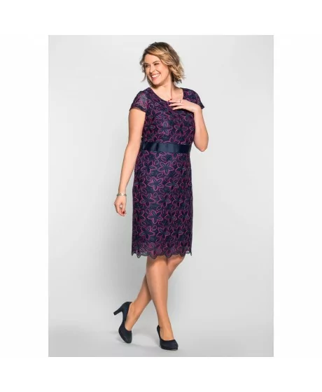 Joe Browns mežģīņu kleita