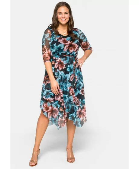 Romantiska Sheego kleita