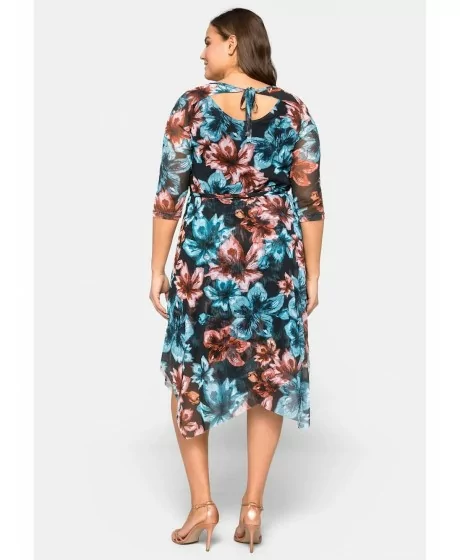 Romantiska Sheego kleita