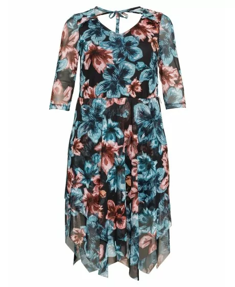 Romantiska Sheego kleita